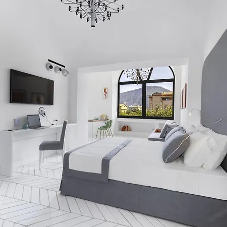 Estate4home - Iommella Luxury